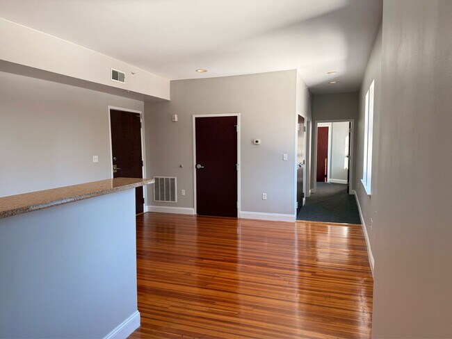 Photo - 210 Farmington Ave Unit 306