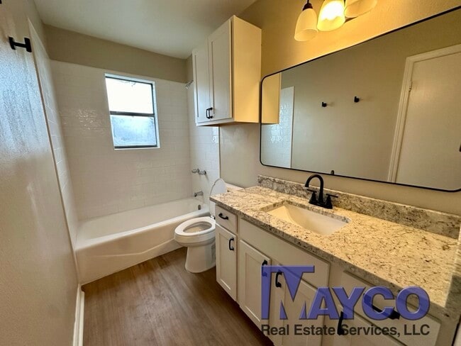 Grand Oaks Apartment Homes