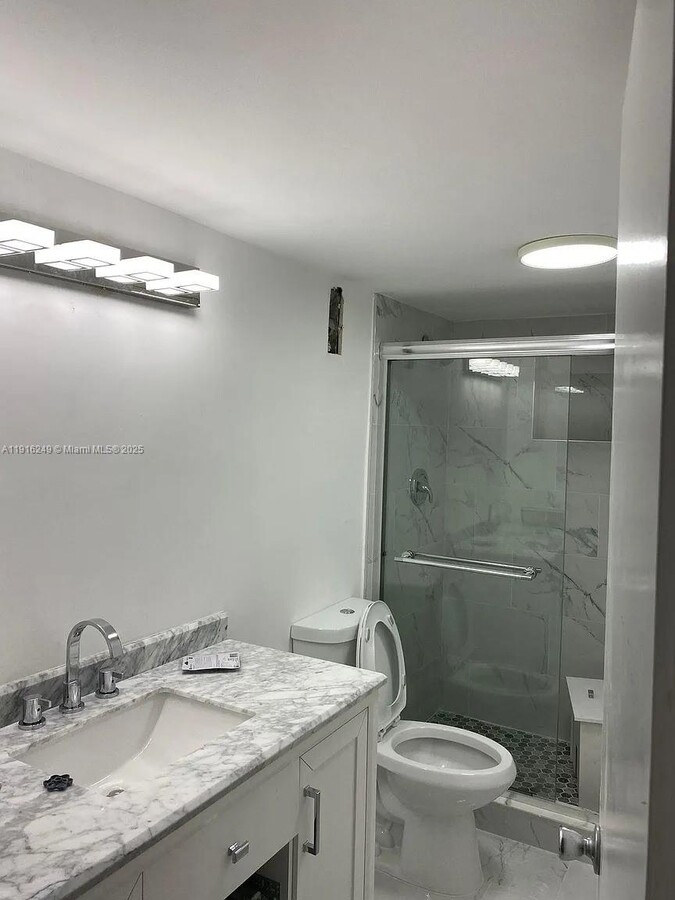 Photo - 1200 NE Miami Gardens Dr Unit 820W