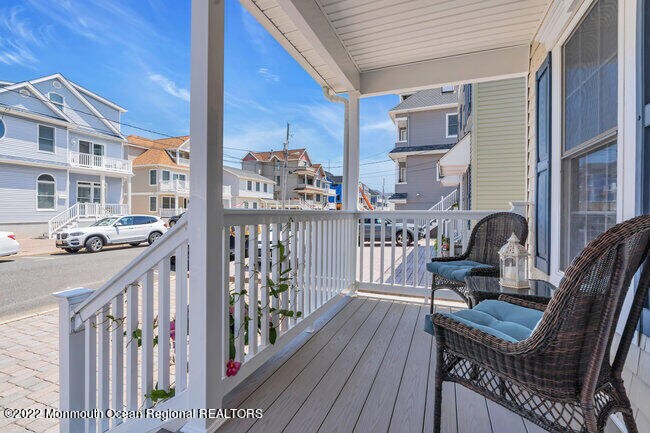 63 Fort Ave
