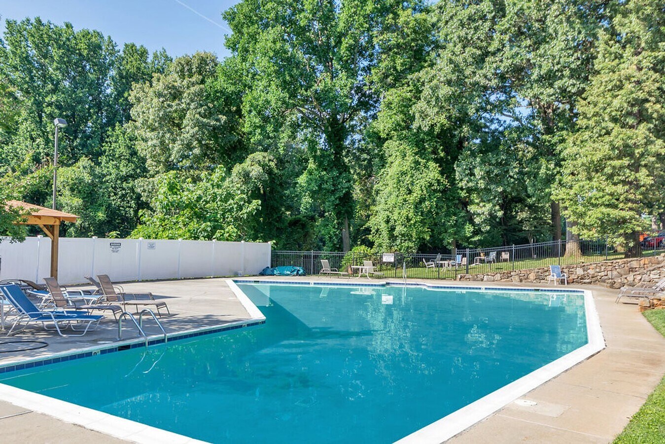 Photo - 1800 Jefferson Park Avenue #52 – Prime UVA Location! Unidad 52