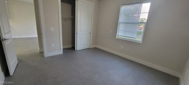 Building Photo - 5004 Jones Dr