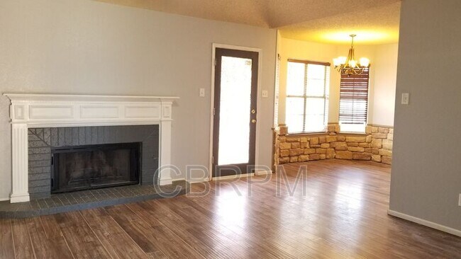 Photo - 1014 Justice Ave