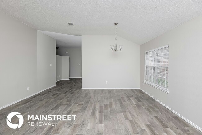 Photo - 7417 Snow Ridge Dr