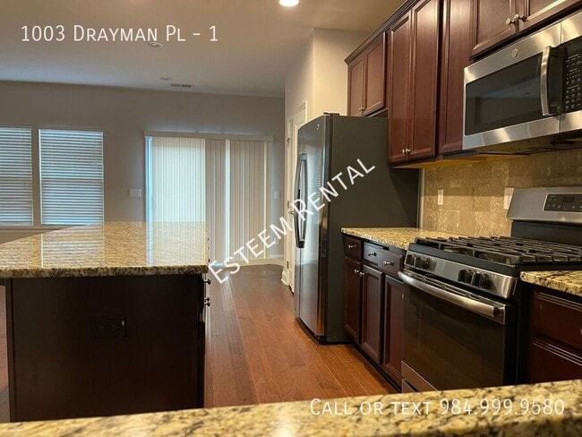 Photo - 1003 Drayman Pl