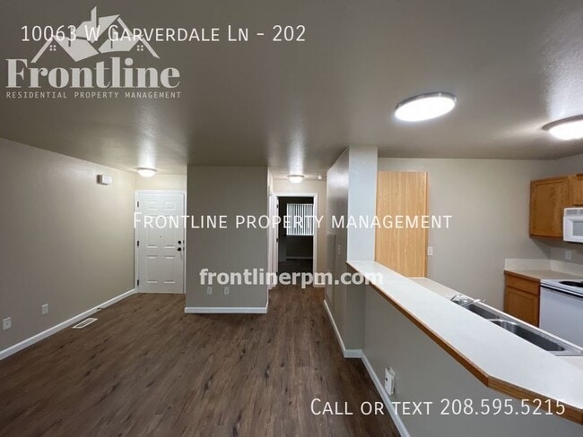 Photo - 10063 W Garverdale Ln Unit 202