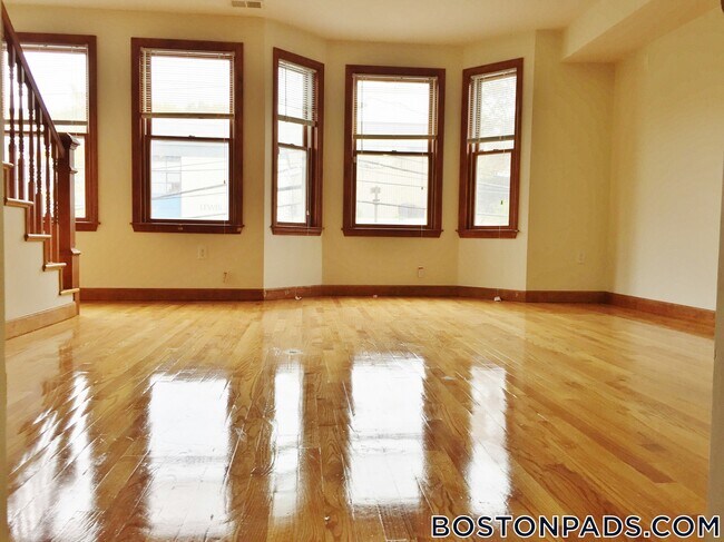 Photo - 102 Allston St Unidad 4