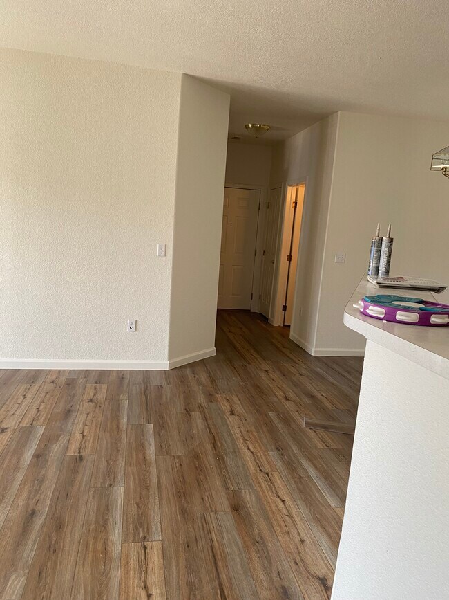Updated Flooring - 7498 S Alkire St Unit 203