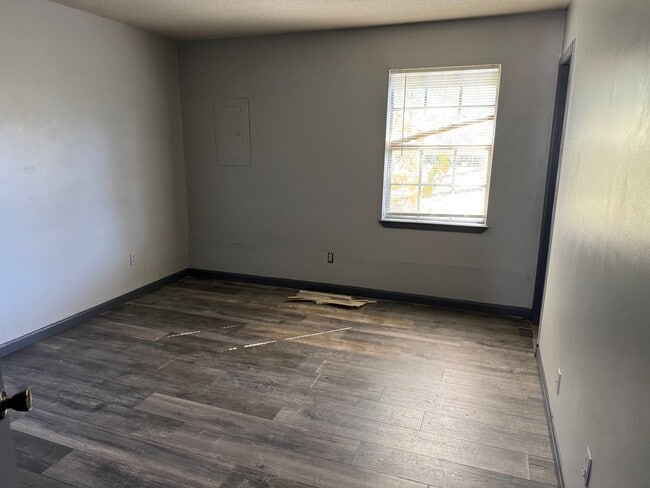 Photo - 2613 12th Ave N