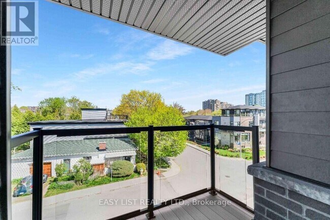 Photo - 152 Springhurst Ave