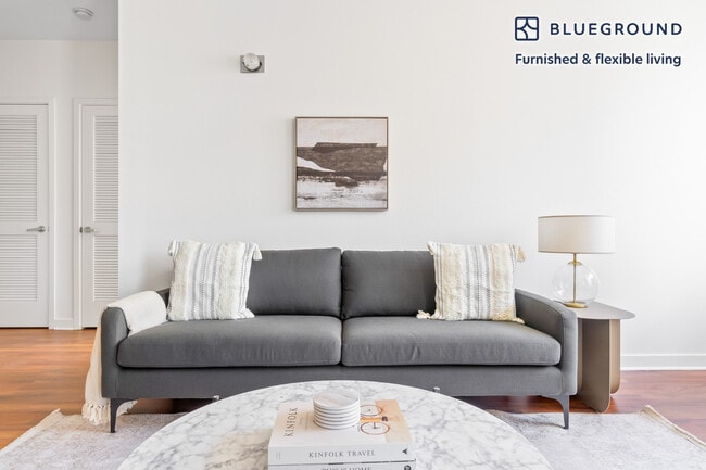 Photo - 355 Berry St Unit FL4-ID837