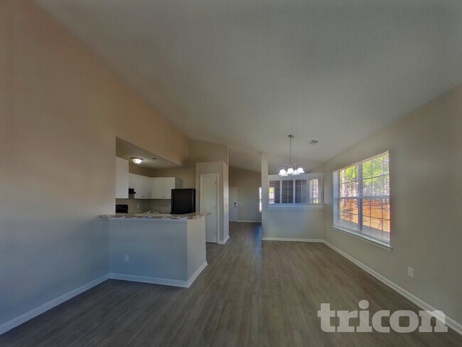 Photo - 22 Crimson Ct