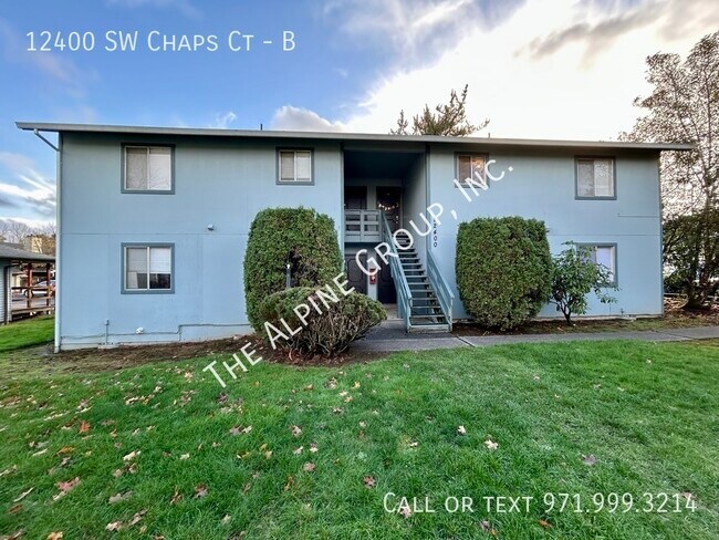 Ground Level 2 Bed with Fenced Yard! - Ground Level 2 Bed with Fenced Yard! Apartment Unit B