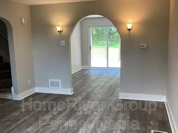 Photo - 213 Ridge St