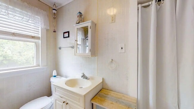 Photo - 40 E Grand Ave Unit A