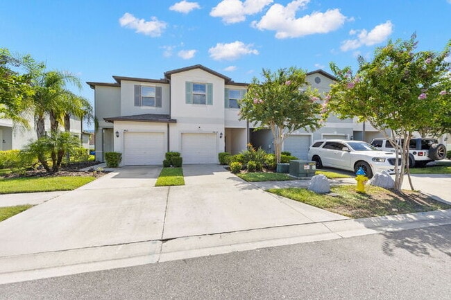 Photo - NEWLY UPGRADED Town Home For Rent in Touchstone!