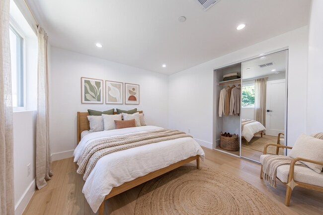 Photo - 1330 S Longwood Ave Unidad #1332