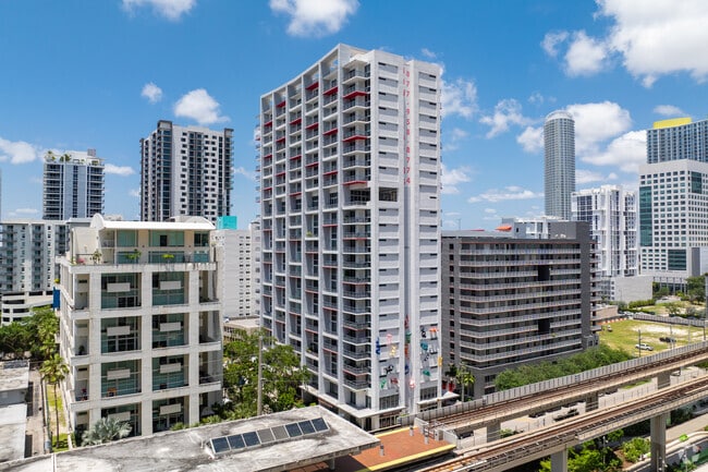 Building Photo - Brickell View Terrace Rental