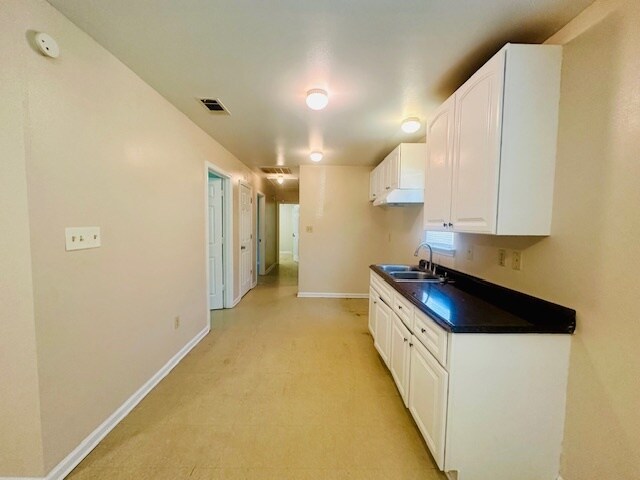 Photo - 2563 Weller Ave House