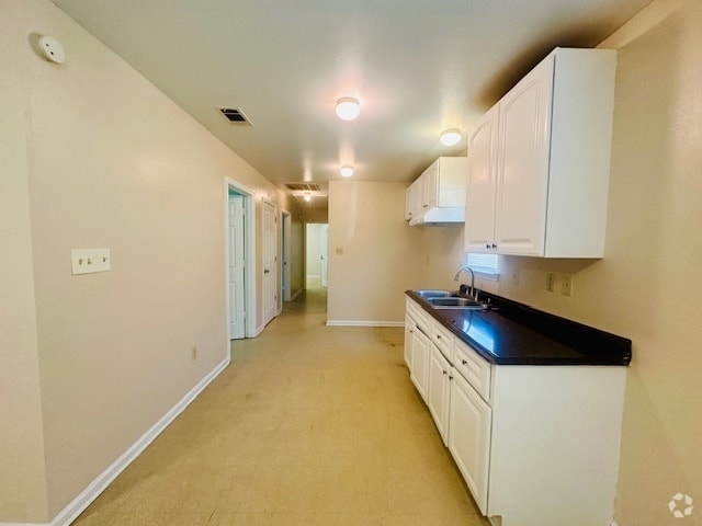 Building Photo - 2563 Weller Ave Rental