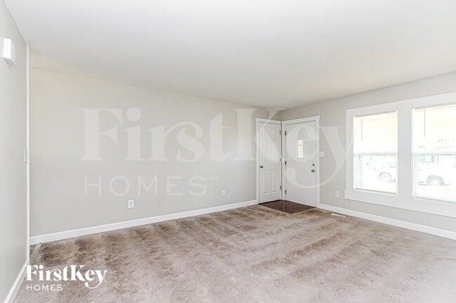 Photo - 5837 Walsham Way
