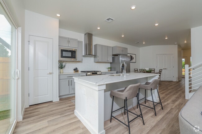 3BR, 2.5BA - 1,694SF - Kitchen - Edmond Town Center