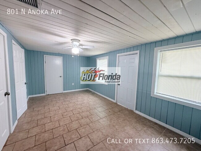 Photo - 801 N Anoka Ave