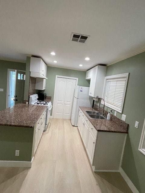 Photo - 3121 Royal Oaks Dr