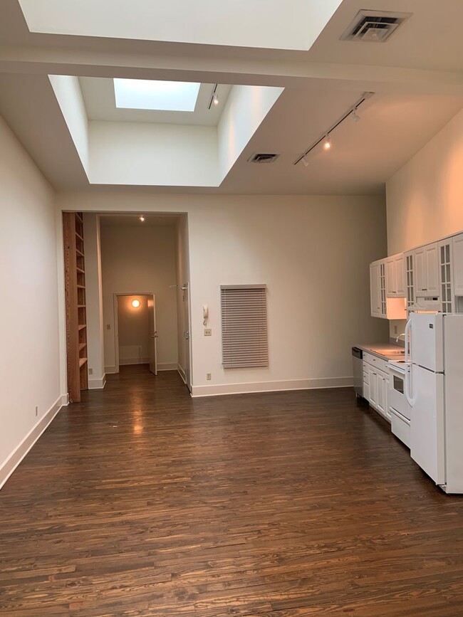 Photo - 772 N High St Unit 202