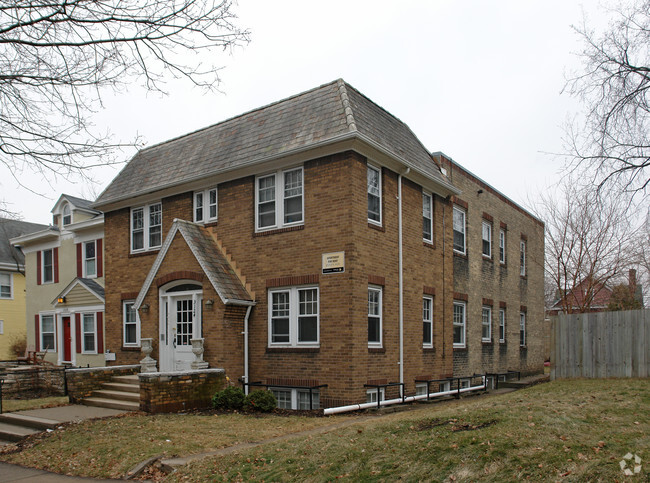 Building Photo - 3124 Fremont Ave S Rental