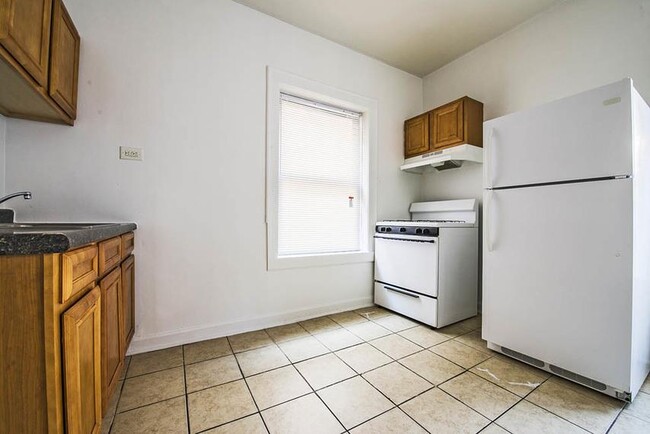 Photo - 7929 S State St