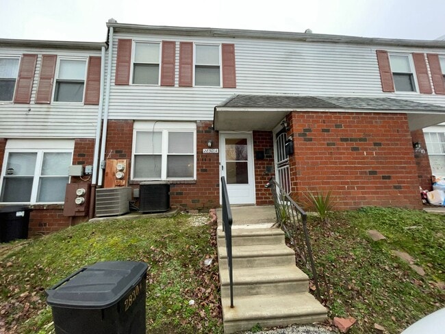 Building Photo - 2830 Saxton Rd Unit 2830 Saxton Road  B