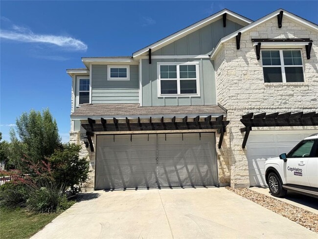 Building Photo - 2328 Calvert Dr