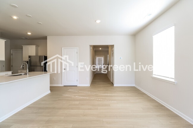 Photo - 1626 Swallow Tail Dr