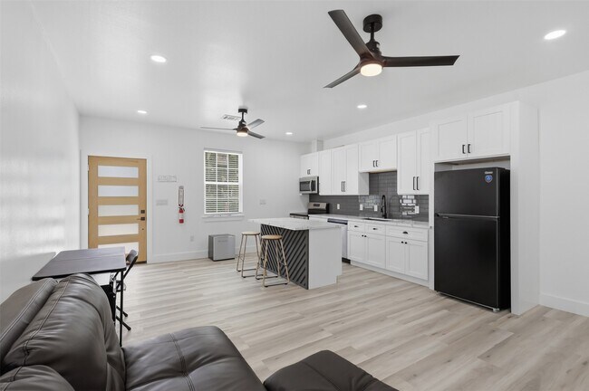 Photo - 8209 Richland Dr