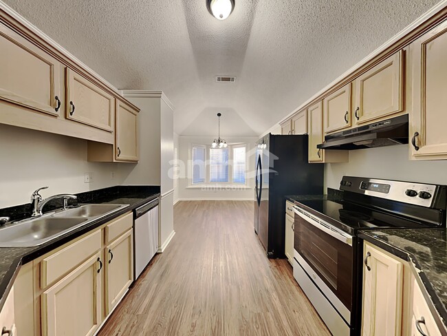 Photo - 10085 Woodland Grove Dr