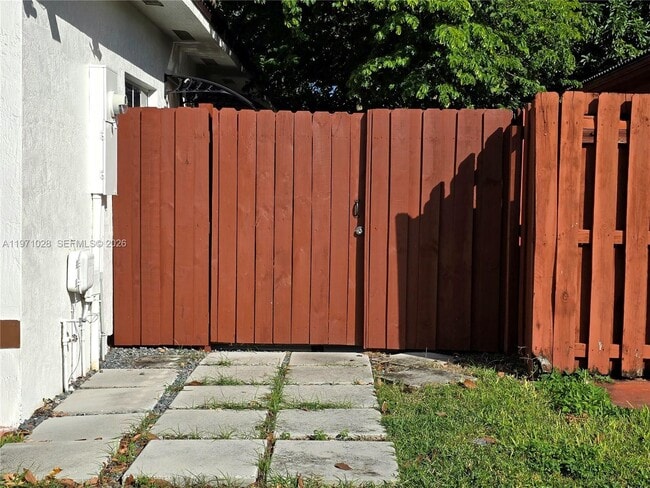 Photo - 18255 SW 145th Ave Unit Back