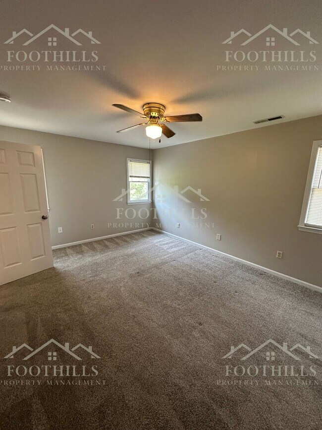 Photo - Comfort & Space in a Great Location! 3-Bed... House