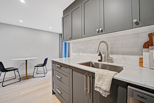 Photo - 286 Arlington Ave Unit 1