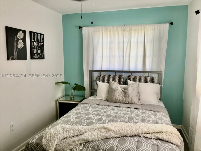 Photo - 5145 NW 5th Ave