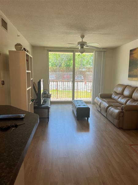 Photo - 903 Villa Cir Unit 903