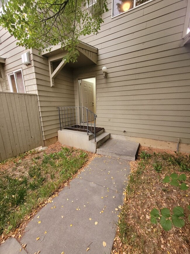Photo - 6731 Hollister Dr Unit 6731