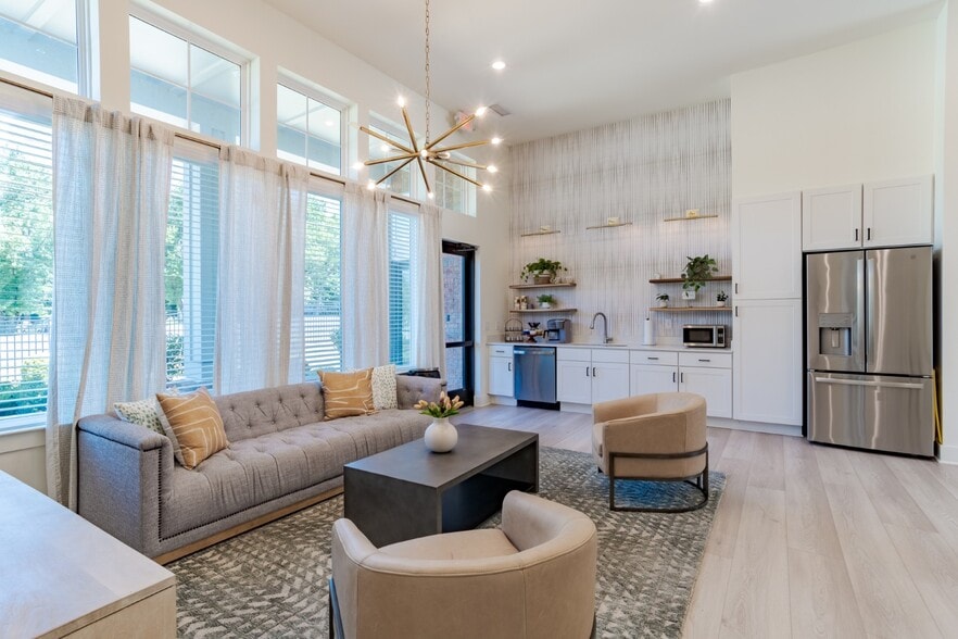 Evoke Living at Arrowood - Clubhouse