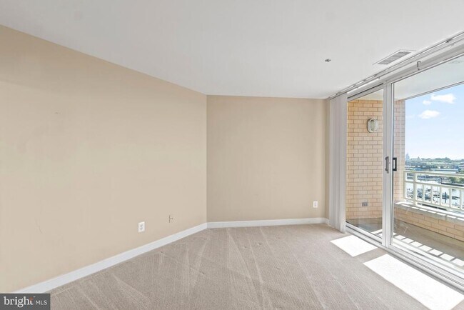 Photo - 100 Harborview Dr Unit 1014