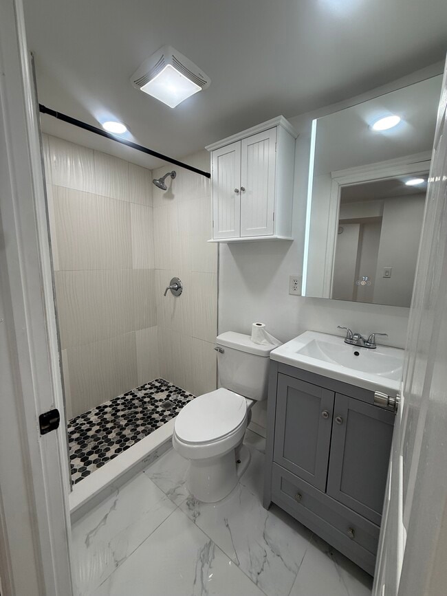 42 Charles St Unit Garden Level