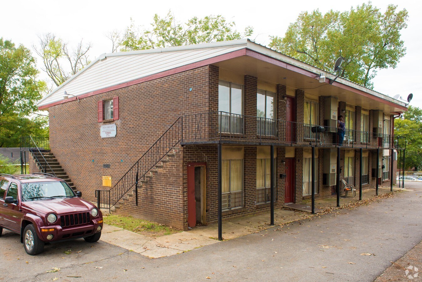 Photo - Twin Oaks Apartment