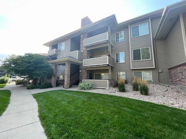 Building Photo - 4545 Wheaton Dr Unit G260