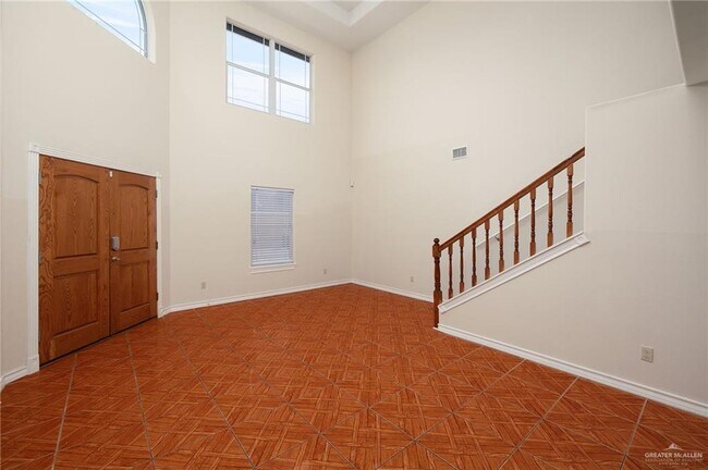 Photo - 14 Harvard Ave