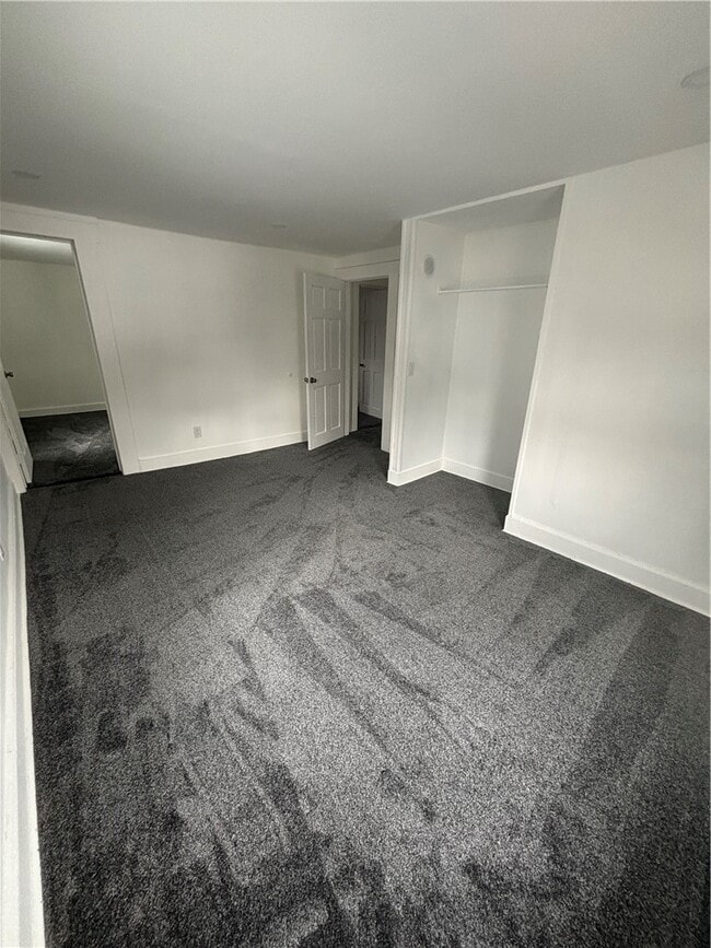 Photo - 420 W 5th St