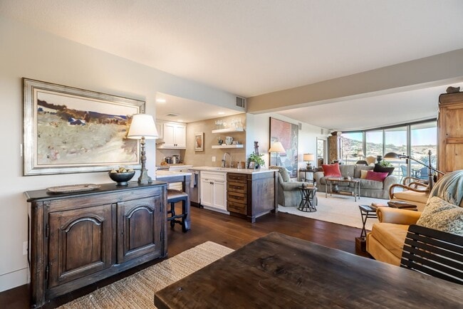 Photo - 1006 Guadalupe St